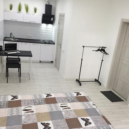 Small Underground Apartment At The Center Jersón Exterior foto